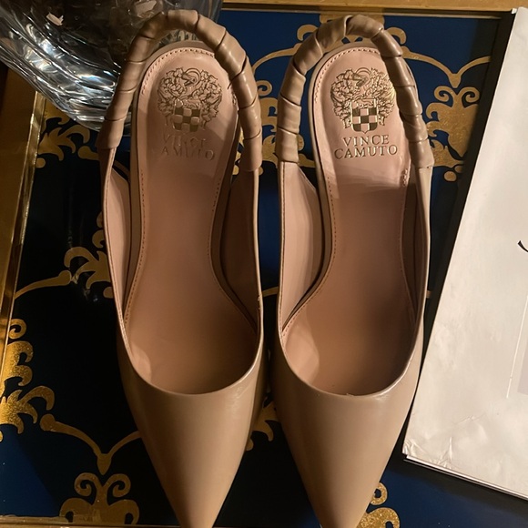 Vince Camuto sling back tan heels - Picture 4 of 8